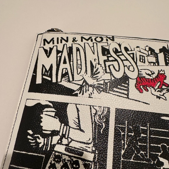 Min & Mon “Madness” Graphic Comic Print Clutch - Picture 3 of 6